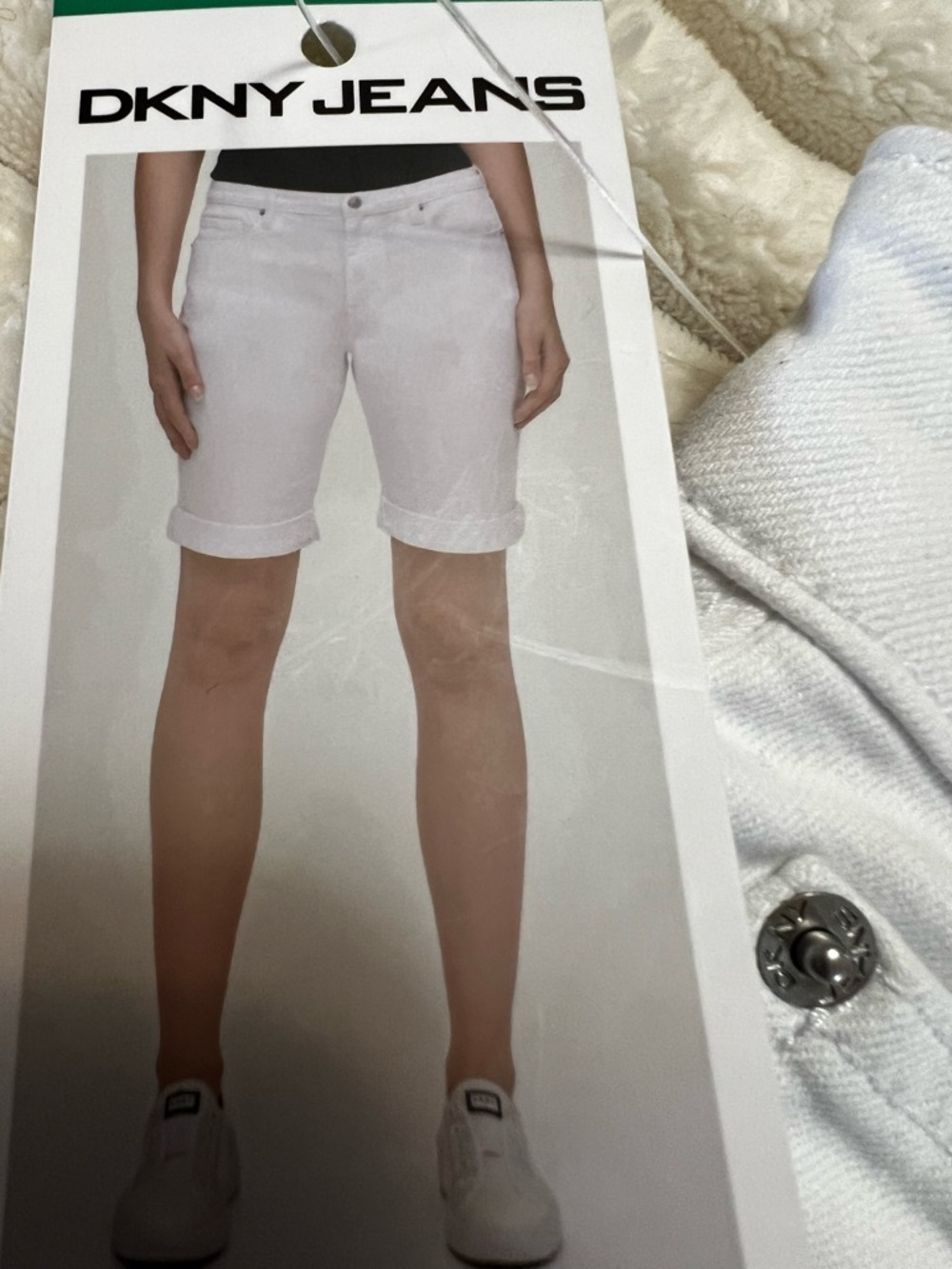 DKNY Jeans white denim shorts NWT sz 12